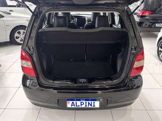 NISSAN-LIVINA-1.8 SL 16V FLEX 4P AUTOMÁTICO NISSAN-LIVINA-2011
