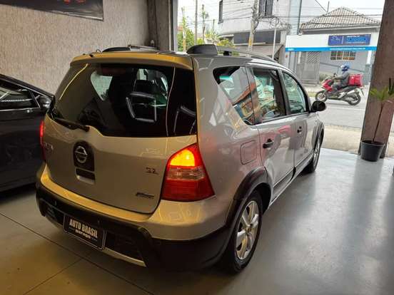 NISSAN-LIVINA-1.8 SL X-GEAR 16V FLEX 4P AUTOMÁTICO NISSAN-LIVINA-2012