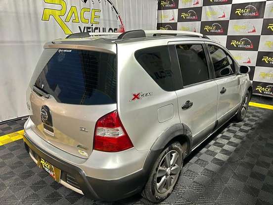 NISSAN-LIVINA-1.8 SL X-GEAR 16V FLEX 4P AUTOMÁTICO NISSAN-LIVINA-2012