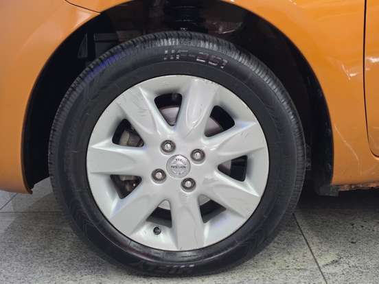 NISSAN-MARCH-2012