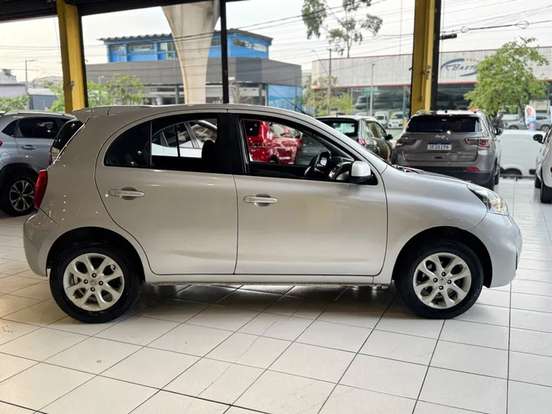 NISSAN-MARCH-1.6 SV 16V FLEX 4P XTRONIC NISSAN-MARCH-2017