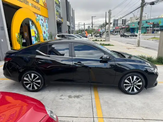 NISSAN-SENTRA-2023