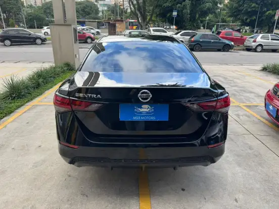 NISSAN-SENTRA-2023