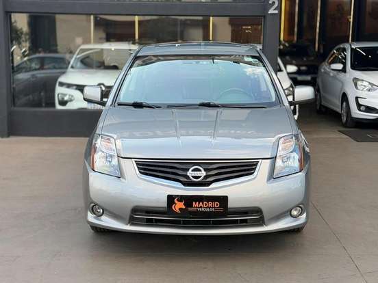 NISSAN-SENTRA-2012