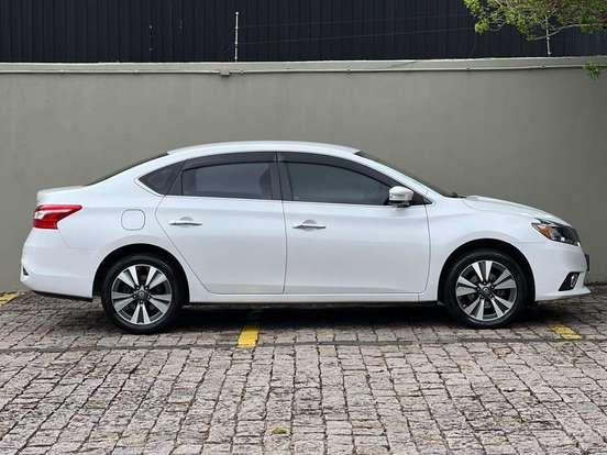 NISSAN-SENTRA-2017