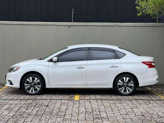NISSAN-SENTRA-2.0 SV 16V FLEXSTART 4P AUTOMÁTICO NISSAN-SENTRA-2017