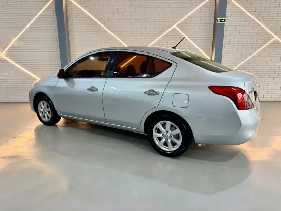 NISSAN-VERSA-1.6 16V FLEX SL 4P MANUAL NISSAN-VERSA-2013