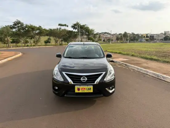 NISSAN-VERSA-2019