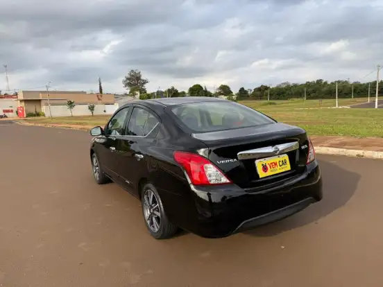 NISSAN-VERSA-2019