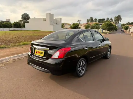 NISSAN-VERSA-2019