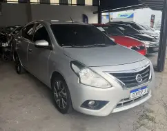 NISSAN VERSA 1.6 16V FLEXSTART SL 4P XTRONIC NISSAN VERSA 1.6 16V FLEXSTART SL 4P XTRONIC