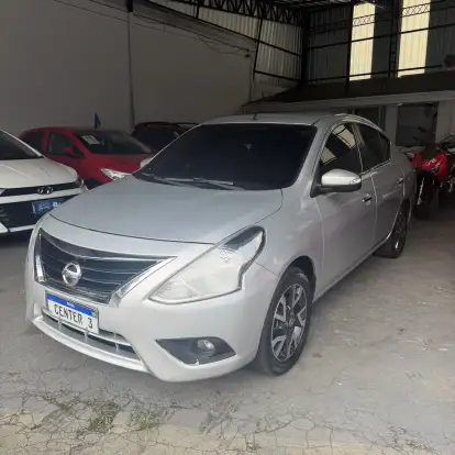 NISSAN-VERSA-2016