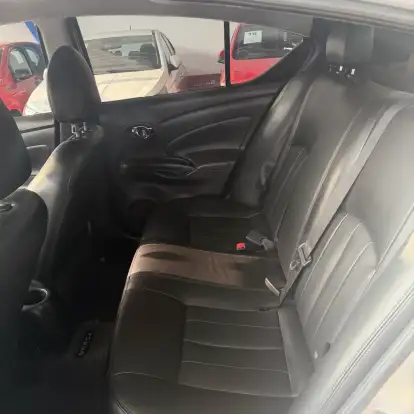 NISSAN-VERSA-2016