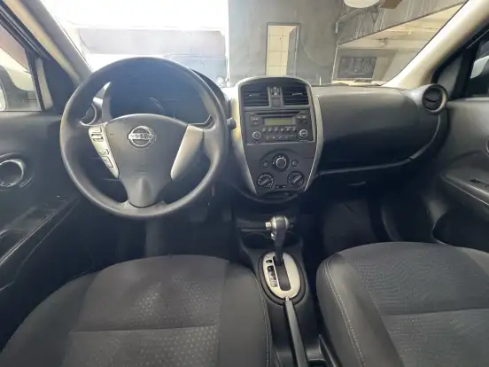 NISSAN-VERSA-2018