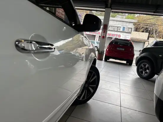 NISSAN-VERSA-1.6 16V FLEXSTART UNIQUE 4P XTRONIC NISSAN-VERSA-2018