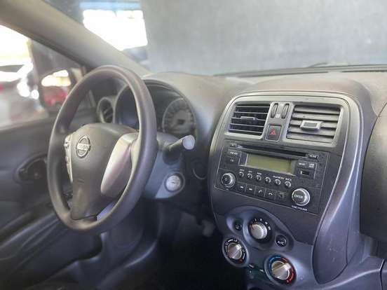 NISSAN-VERSA-2018