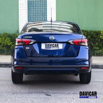 NISSAN-VERSA-2023