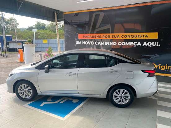 NISSAN-VERSA-2025