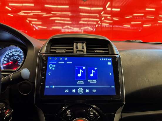 NISSAN-VERSA-2017