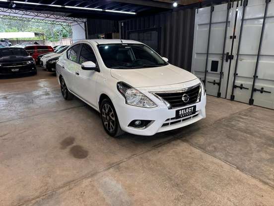 NISSAN-VERSA-2016