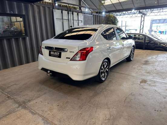 NISSAN-VERSA-2016