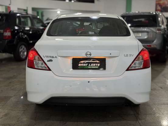 NISSAN-VERSA-1.6 16V FLEXSTART SV 4P XTRONIC NISSAN-VERSA-2016