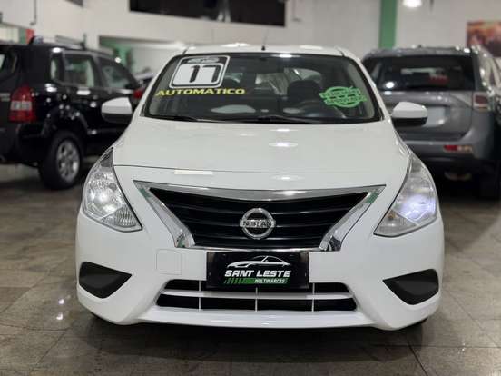 NISSAN-VERSA-2016