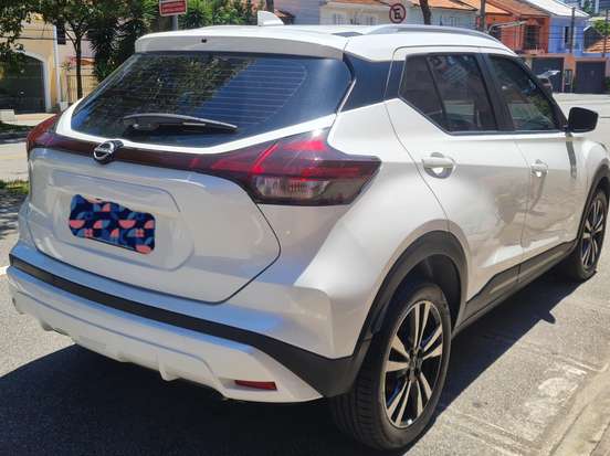 NISSAN-KICKS-2024