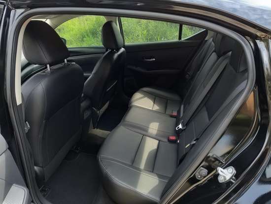 NISSAN-SENTRA-2023