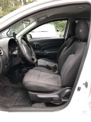 NISSAN-VERSA-2019