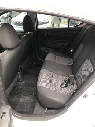 NISSAN-VERSA-2019