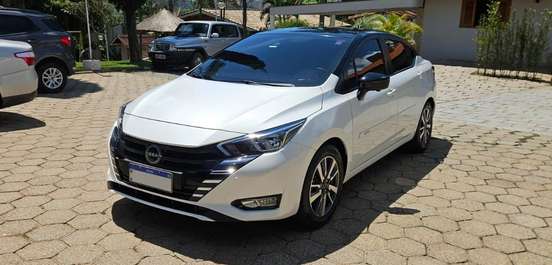 NISSAN-VERSA-2023