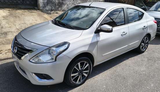 NISSAN-VERSA-2017