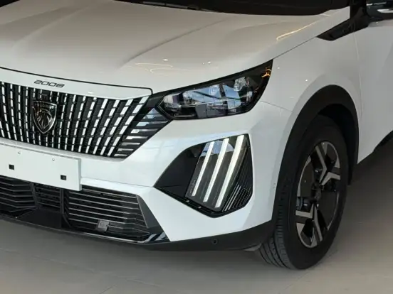 PEUGEOT-2008-2025