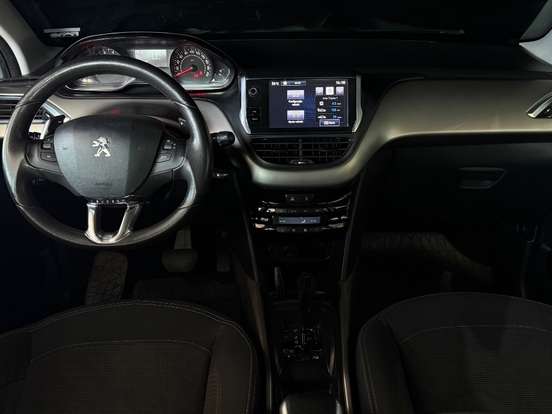 PEUGEOT-2008-2015