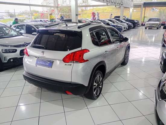 PEUGEOT-2008-2022