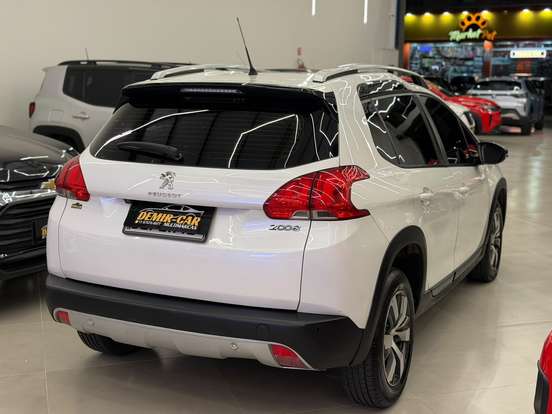 PEUGEOT-2008-2019