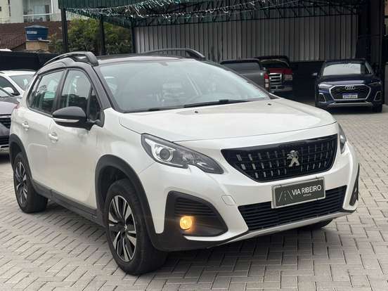 PEUGEOT-2008-2023