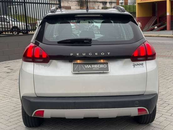 PEUGEOT-2008-2023