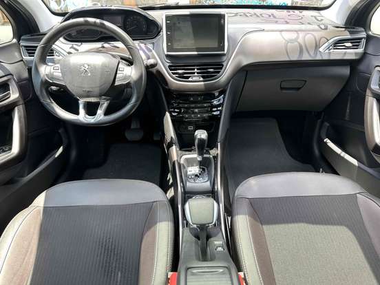 PEUGEOT-2008-2021