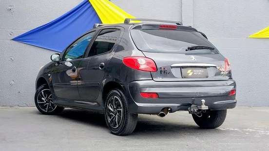 PEUGEOT-207-2012