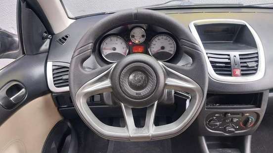 PEUGEOT-207-2012