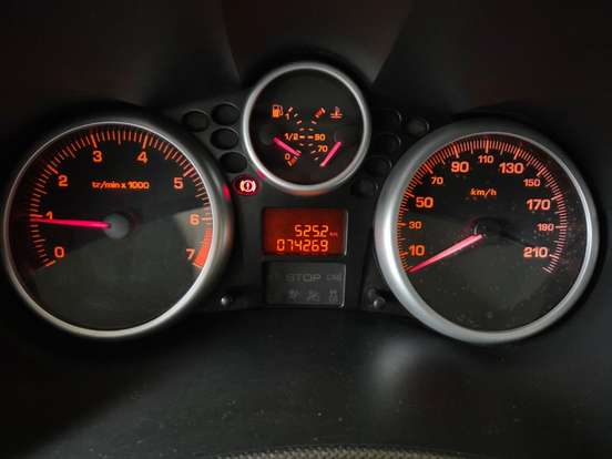 PEUGEOT-207-2010