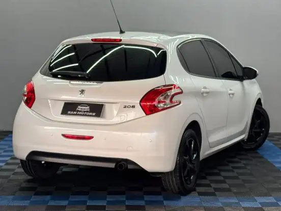 PEUGEOT-208-2014