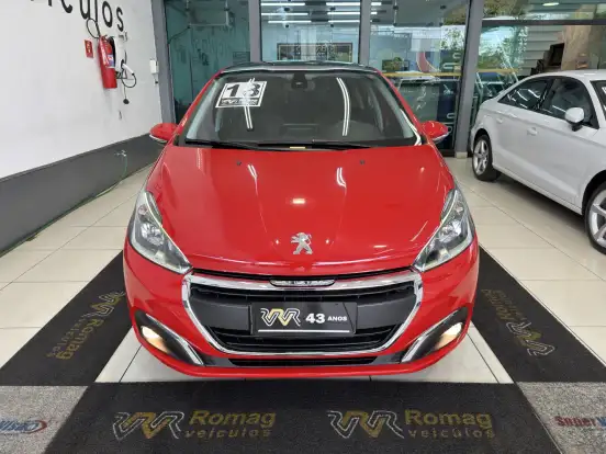 PEUGEOT-208-2018