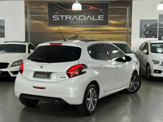 PEUGEOT-208-1.6 GRIFFE 16V FLEX 4P AUTOMÁTICO PEUGEOT-208-2016