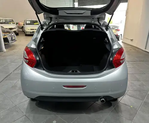 PEUGEOT-208-2014