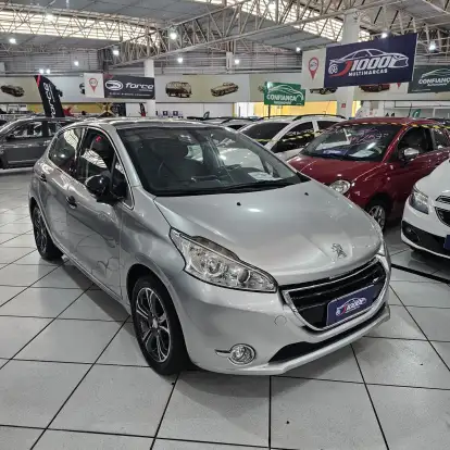PEUGEOT-208-2013