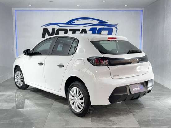 PEUGEOT-208-2023