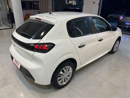 PEUGEOT-208-2023